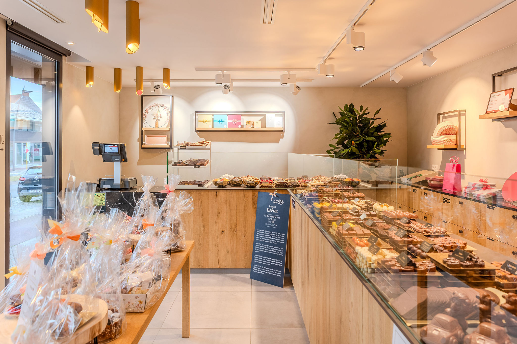 Contact - Chocolaterie Van Parijs