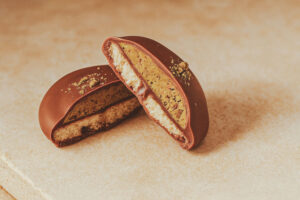 Dubai UFO – Belgische chocolade met kadayif & pistache